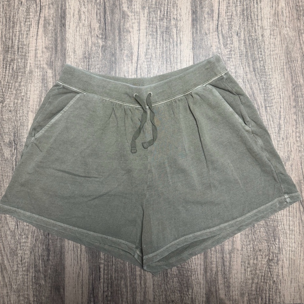 Old Navy Women's Cotton Shorts in Olive